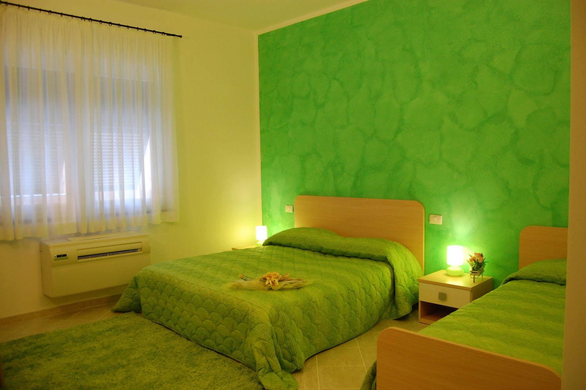 Green Quiet Affittacamere Pignone Exterior foto